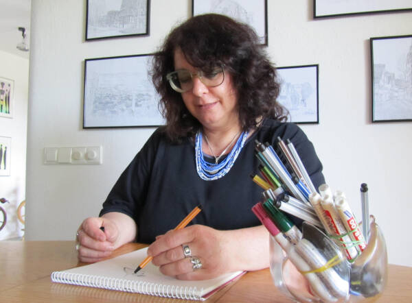 Martina Weise und christliche Wollfiguren